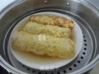 胡萝卜鲜肉蛋卷的做法步骤：11
