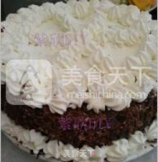 8寸黑森林水果蛋糕的做法步骤：17