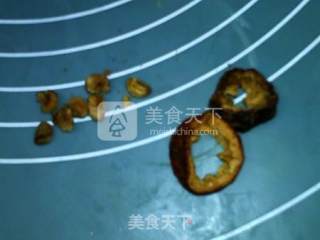 玫瑰山楂姜枣膏的做法步骤：2