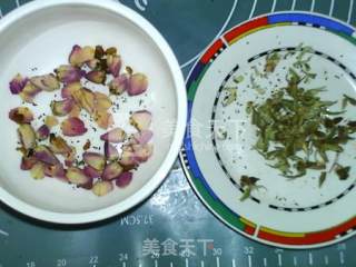 玫瑰山楂姜枣膏的做法步骤：4