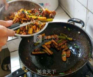 干锅鸡的家常做法的做法步骤：4