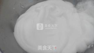红火火的草莓季——舒芙蕾草莓卷的做法步骤：5