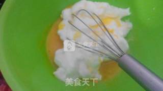 红火火的草莓季——舒芙蕾草莓卷的做法步骤：6