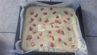 红火火的草莓季——舒芙蕾草莓卷的做法步骤：11