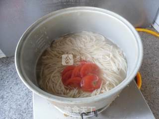 西红柿汤面的做法步骤：6
