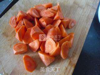 猪手胡萝卜煲的做法步骤：1