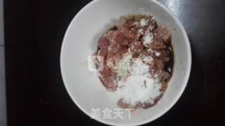 酱爆糖醋肉丁的做法步骤：2