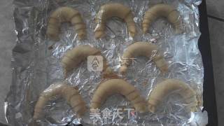 硬质面包——金牛角的做法步骤：9