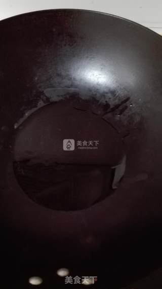 白加黑——木耳炒杏鲍菇的做法步骤：5