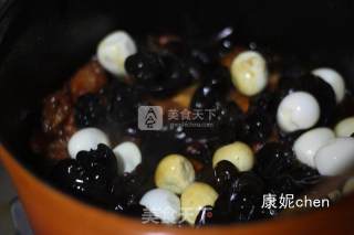 元宝红烧肉的做法步骤：7