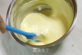 新年甜品系列——超级可爱cupcake！看见就不忍心吃！的做法步骤：6