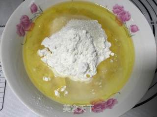 豆沙菊花酥的做法步骤：1