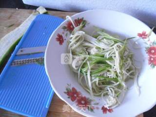 丝瓜粉条的做法步骤：4