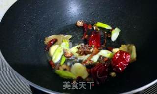 焖烧脱骨猪肘肉的做法步骤：4