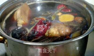 焖烧脱骨猪肘肉的做法步骤：9