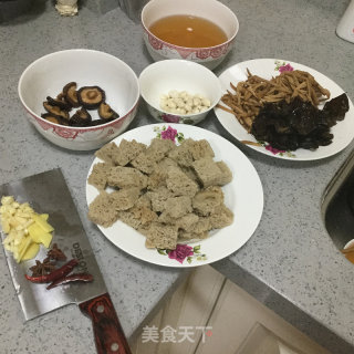 四喜烤麸的做法步骤：3
