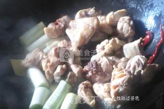 鸡腿炖香菇的做法步骤：3