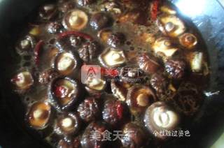 鸡腿炖香菇的做法步骤：8