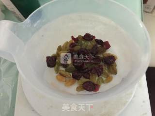 百果酸奶的做法步骤：1