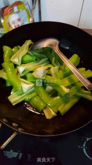 家常虎皮辣椒的做法步骤：4