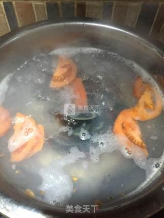 皮蛋黄瓜汤的做法步骤：3