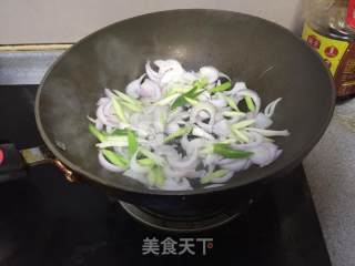 爆炒墨鱼仔的做法步骤：4