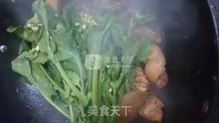 一芥（见）清新（倾心）—芥兰炒鸡肉的做法步骤：3