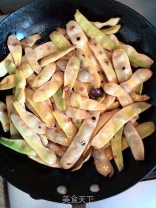 翻白眼豆角闷饼的做法步骤：7