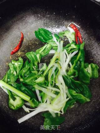 开边蝉蛹（东北）的做法步骤：3