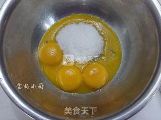 香草戚风蛋糕的做法步骤：2