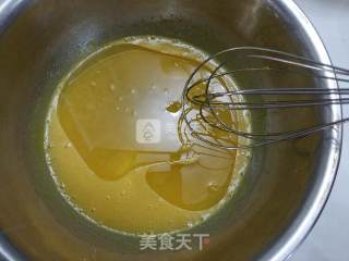香草戚风蛋糕的做法步骤：3