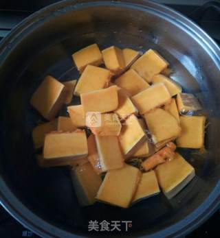 南瓜花生粥的做法步骤：3