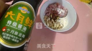 香菇酿肉的做法步骤：4