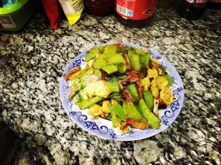 家常（肉丁鸡蛋炒荷兰豆）的做法步骤：6