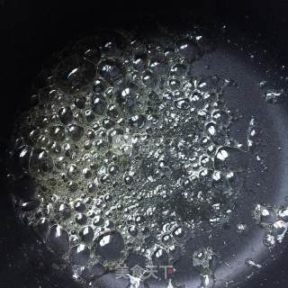 焦糖奶茶（红茶包版本）的做法步骤：2