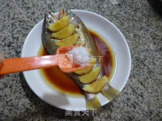 面结蒸小黄鱼的做法步骤：7