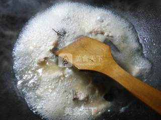墨鱼鲞烧大排的做法步骤：6