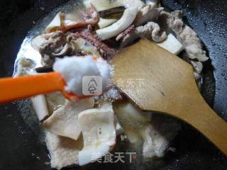 墨鱼鲞烧大排的做法步骤：10