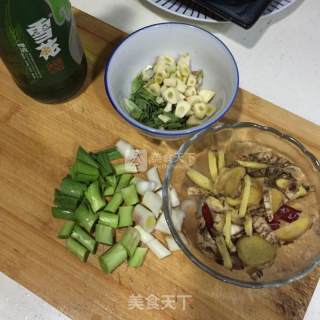 啤酒鸭的做法步骤：2