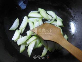 榨菜丝夜开花年糕汤的做法步骤：2