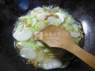 榨菜丝夜开花年糕汤的做法步骤：4