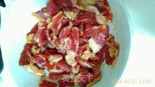 双花牛肉的做法步骤：2