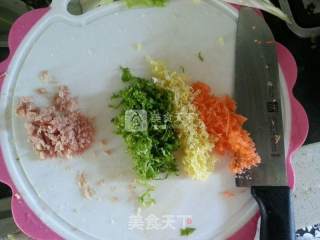 宝宝辅食——炒乌冬面的做法步骤：1