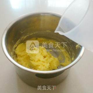 椰丝球的做法步骤：3
