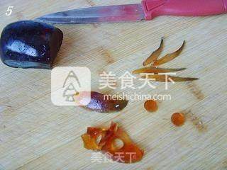 【桃李厨艺】新春餐桌新菜谱来了 富贵有余——皮蛋豆腐的做法步骤：5
