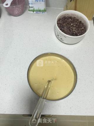 红糖蜜豆蛋糕卷的做法步骤：5