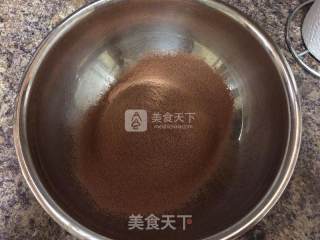草莓蛋糕的做法步骤：1