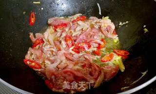 香芹豆皮炒肉丝的做法步骤：10