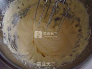 红丝绒小蛋糕的做法步骤：2
