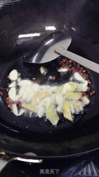 酱香+麻辣肥肠的做法步骤：4